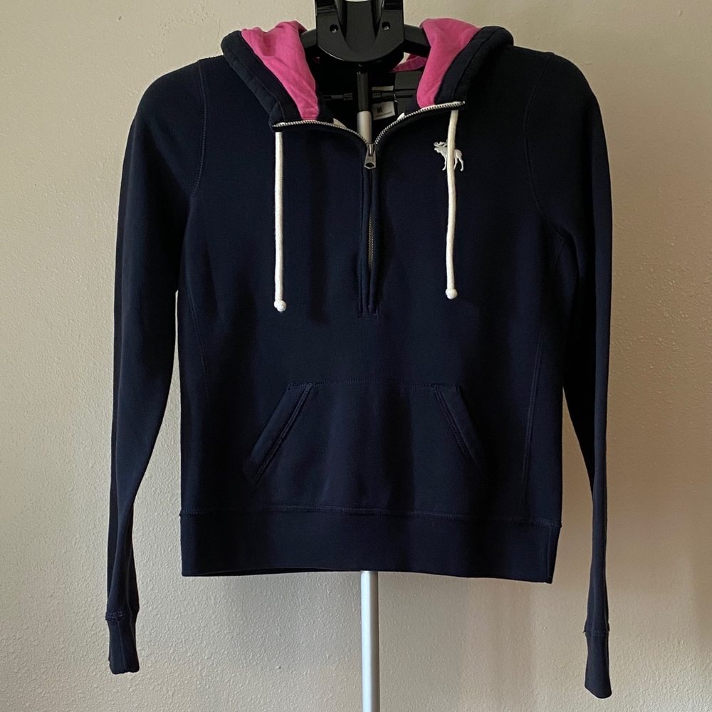 Abercrombie & Fitch Dark Blue Hoodie with Pink Lining Women’s Medium